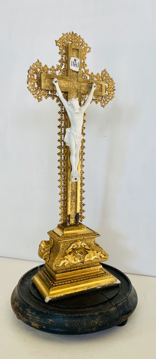 Crucifix Napoléon III sous cloche -photo-2